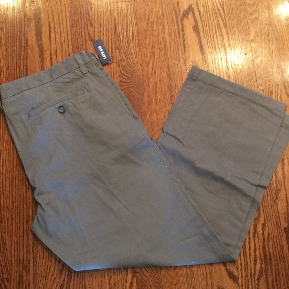 Old Navy Flat Front Men Chino Pants Size 38x30 NWT